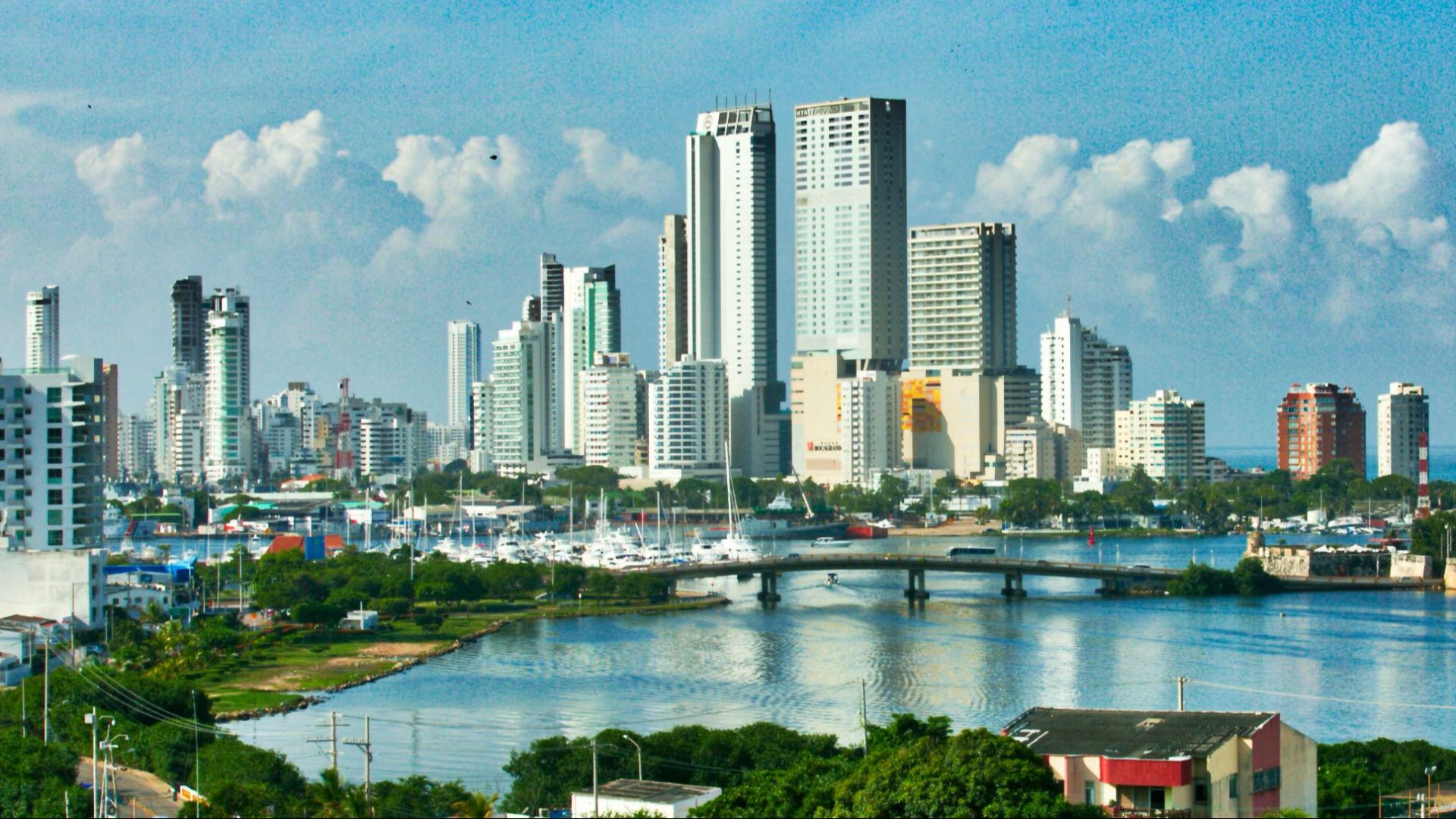 File:Cartagena skyline (26141851828).jpg