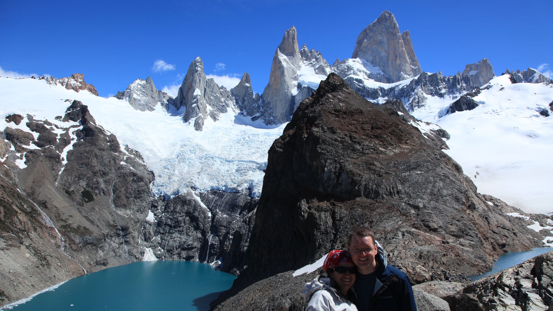 File:Hike to Mount Fitz Roy (5464304616).jpg