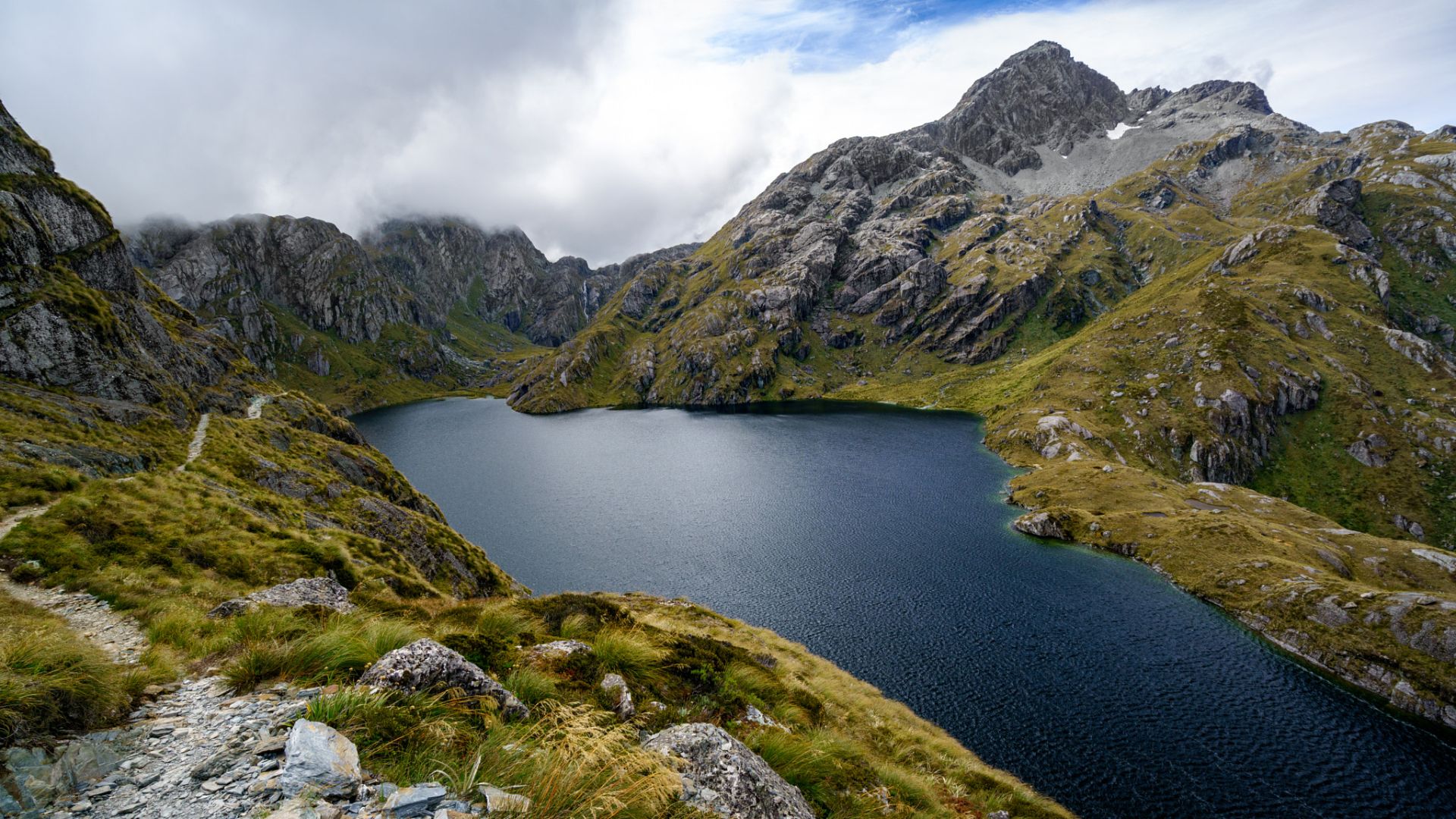 File:Lake Harris Routeburn Track New Zealand (150252437).jpeg