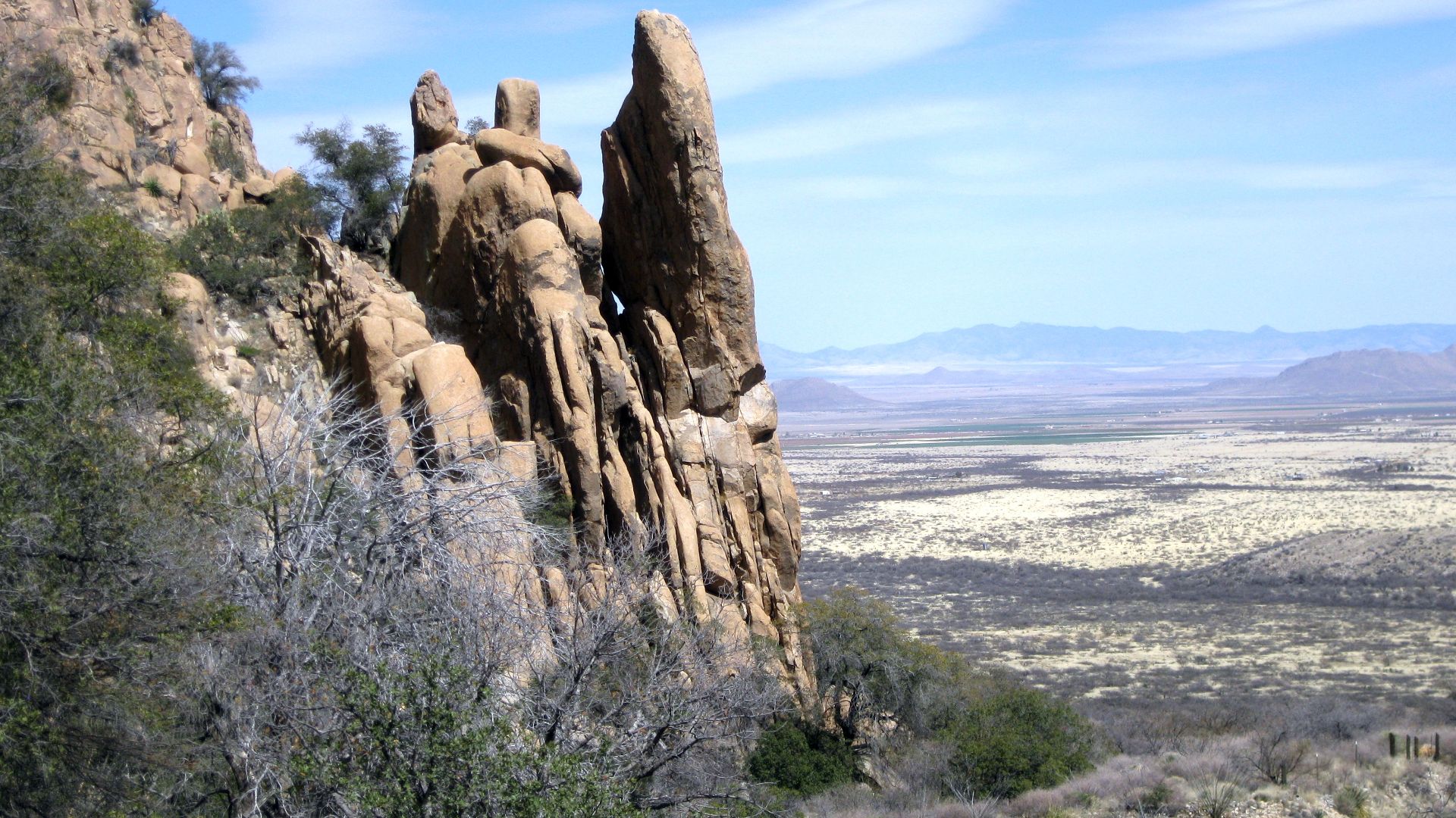 File:Owl rock - Cochise Stronghold East.jpg