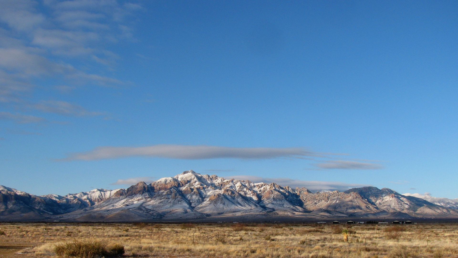 File:Portal Peak in the Chiricahua Mountains.JPG