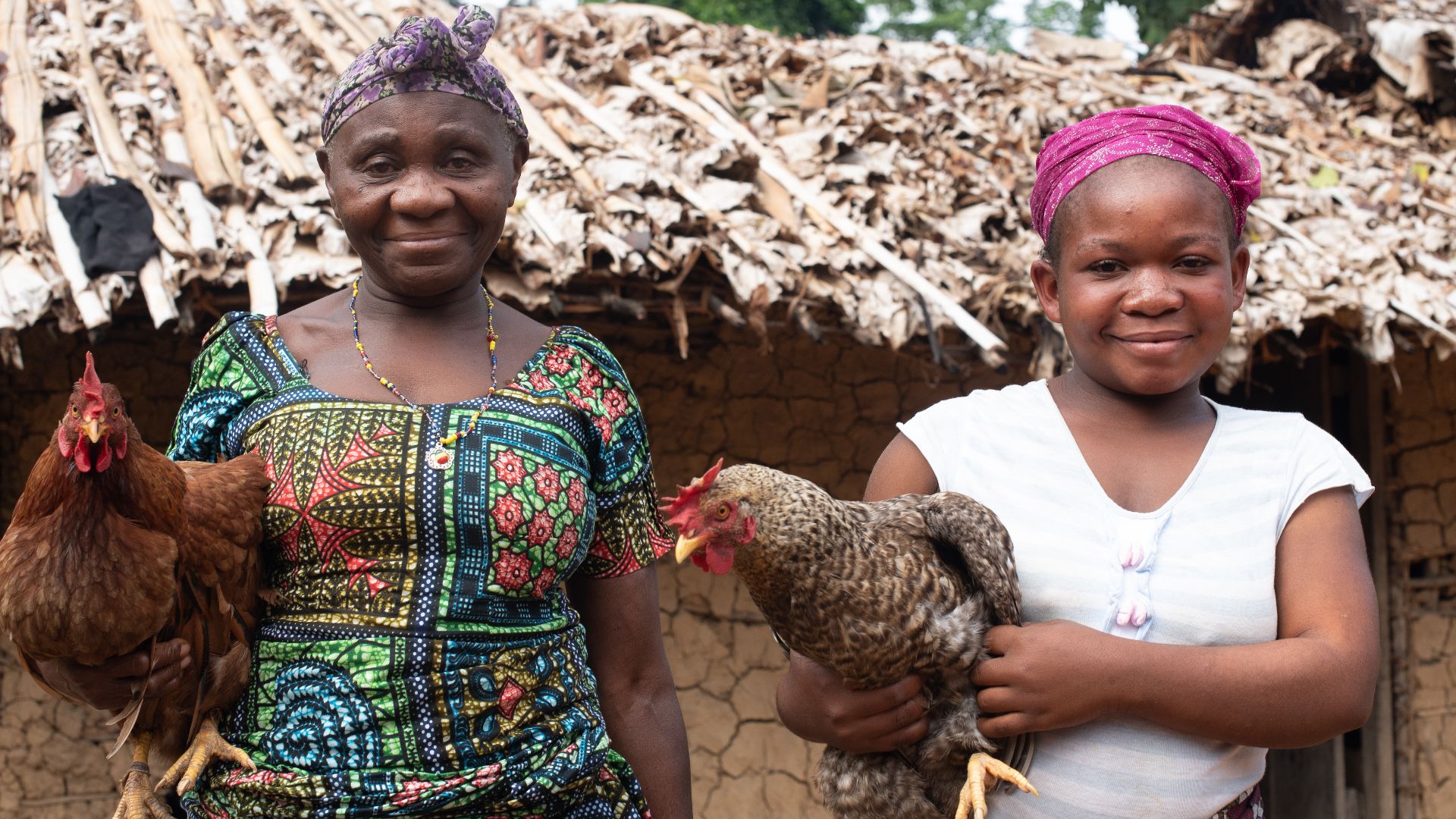 File:Mbuti women in Mabukulu, DR Congo.JPG
