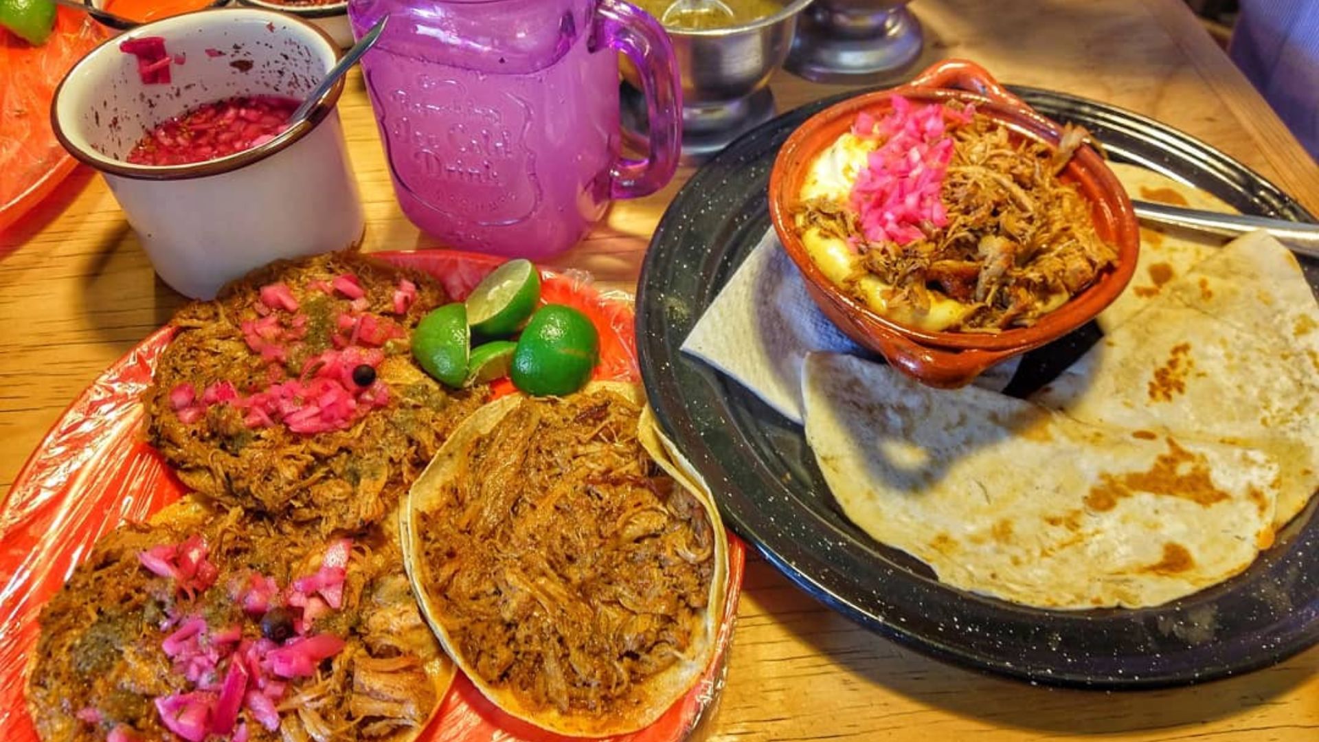 File:Tacos de Cochinita pibil y queso fundido con cochinita pibil.jpg