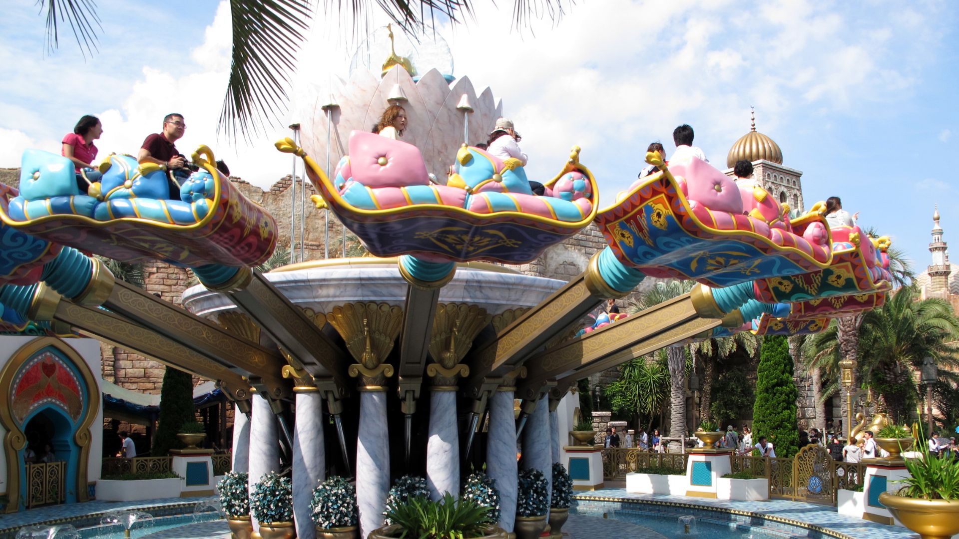 File:Tokyo DisneySea The Magic Carpets of Aladdin 201306.jpg