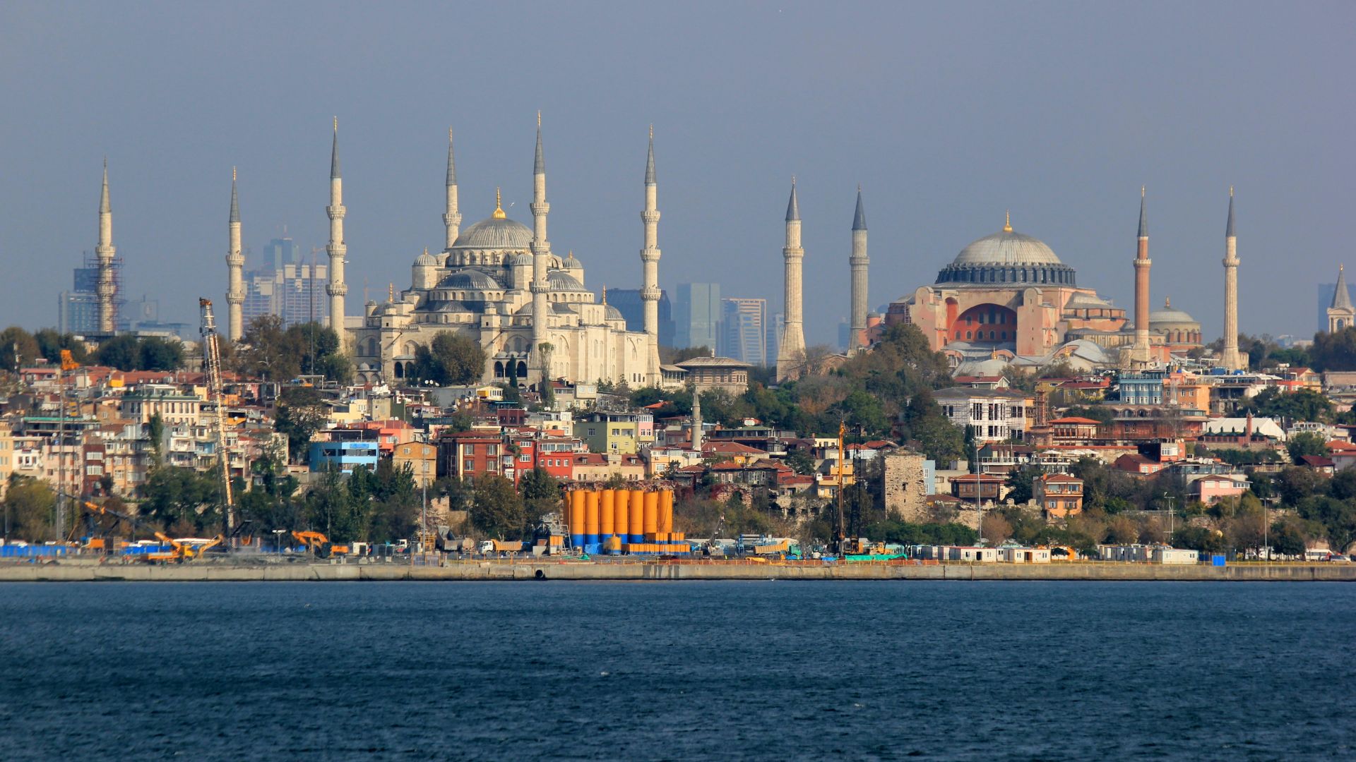 File:Istanbul Hagia Sophia Sultanahmed.JPG