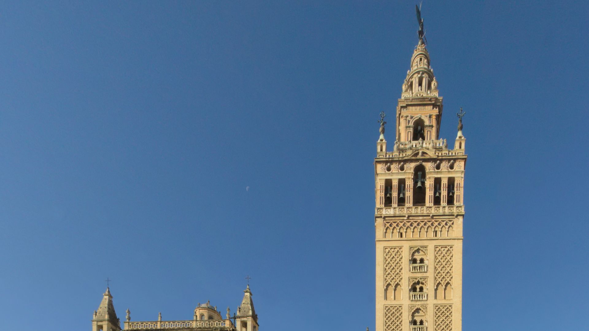 File:Sevilla Cathedral - Giralda.jpg