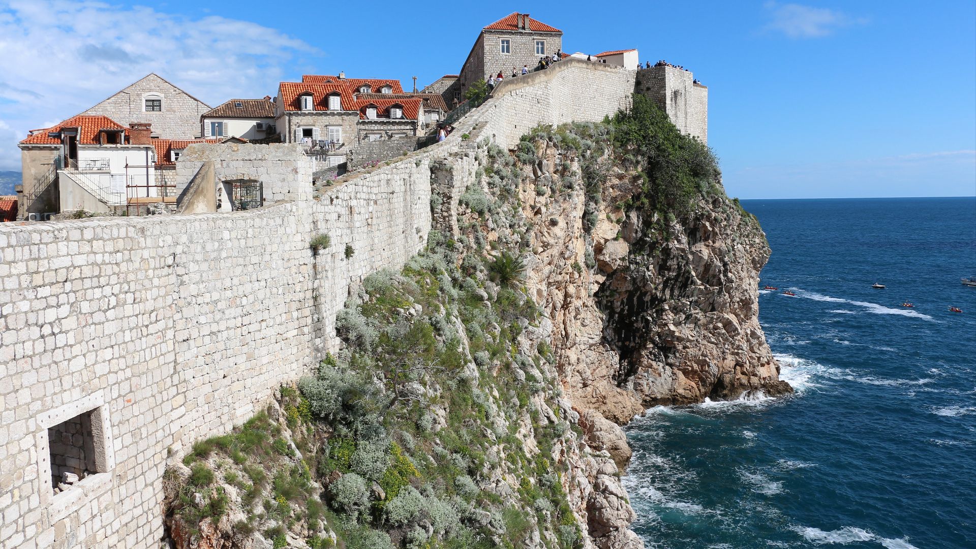 File:City walls of Dubrovnik 01.jpg