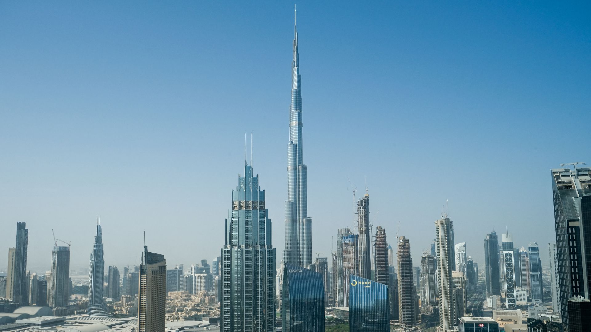 File:Burj Khalifa 2021.jpg