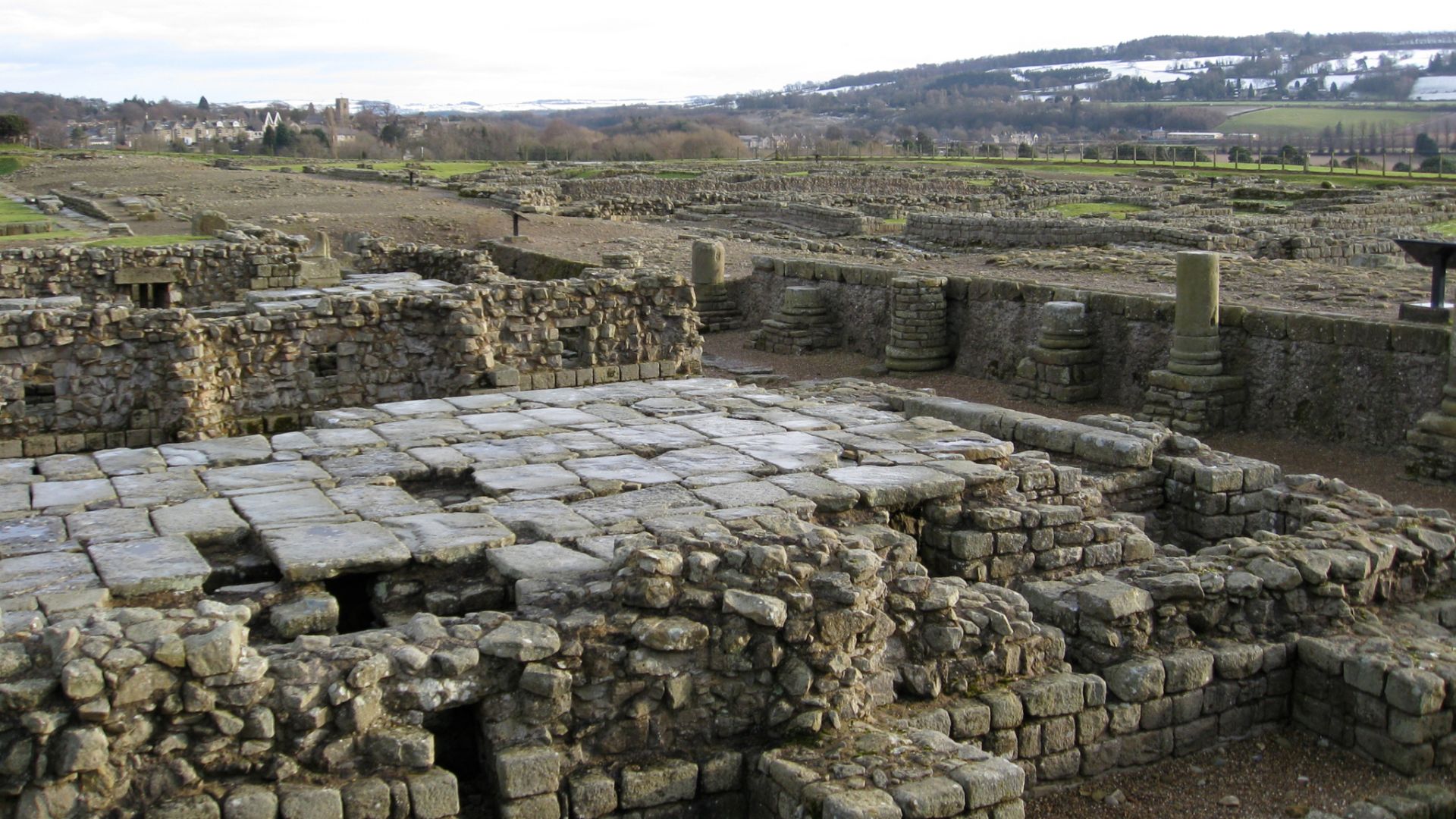 File:Corbridge Roman Ruins.jpg
