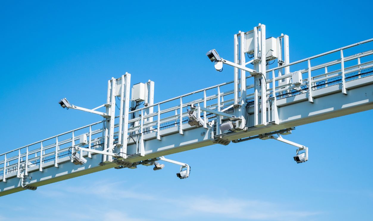 Smart Traffic, Safer Roads