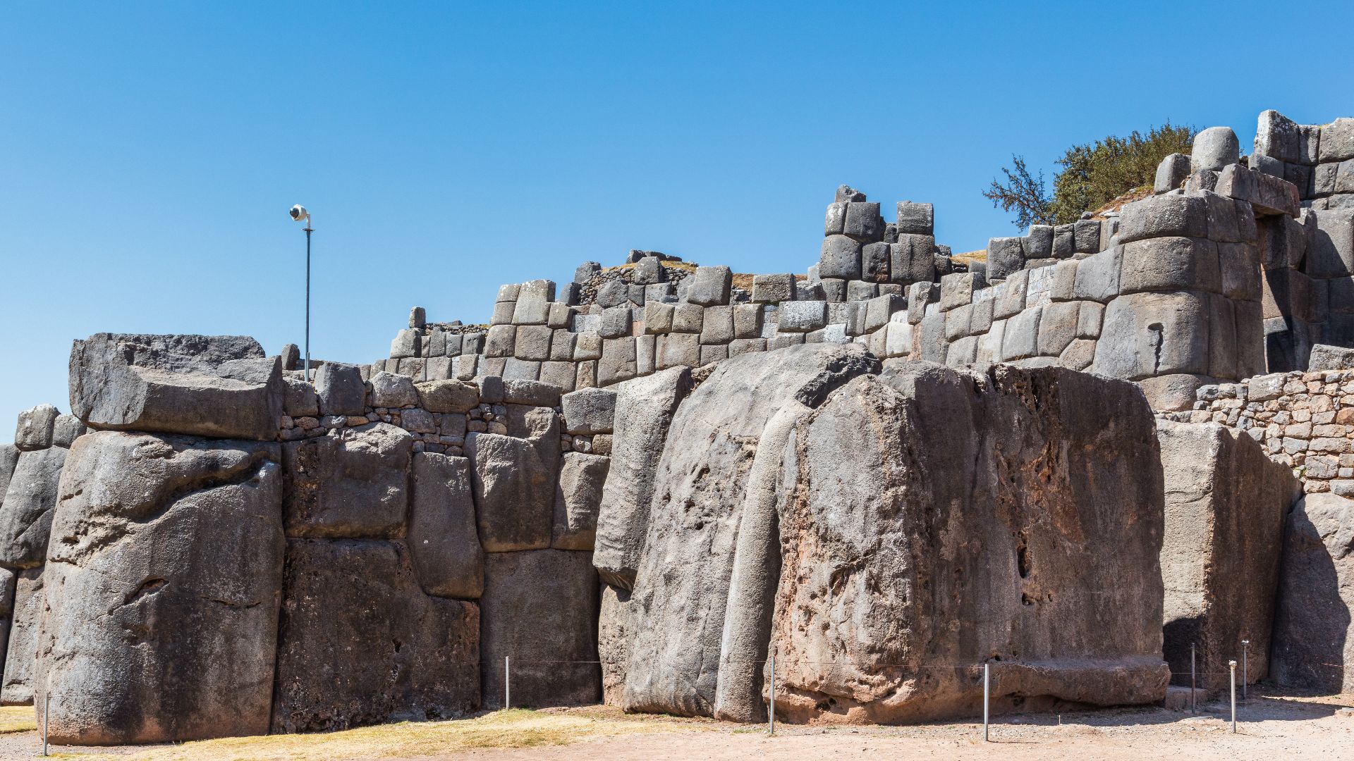 File:Sacsayhuamán, Cusco, Perú, 2015-07-31, DD 33.JPG