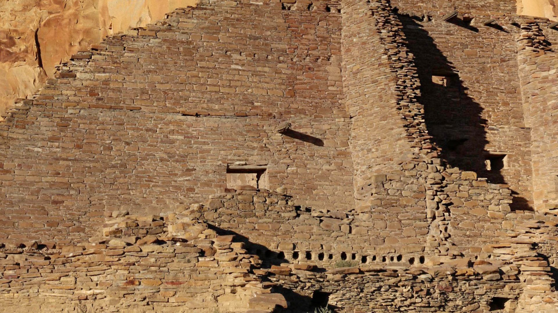 File:Chaco Canyon - Taaqa 'man' at Pueblo Bonita.jpg