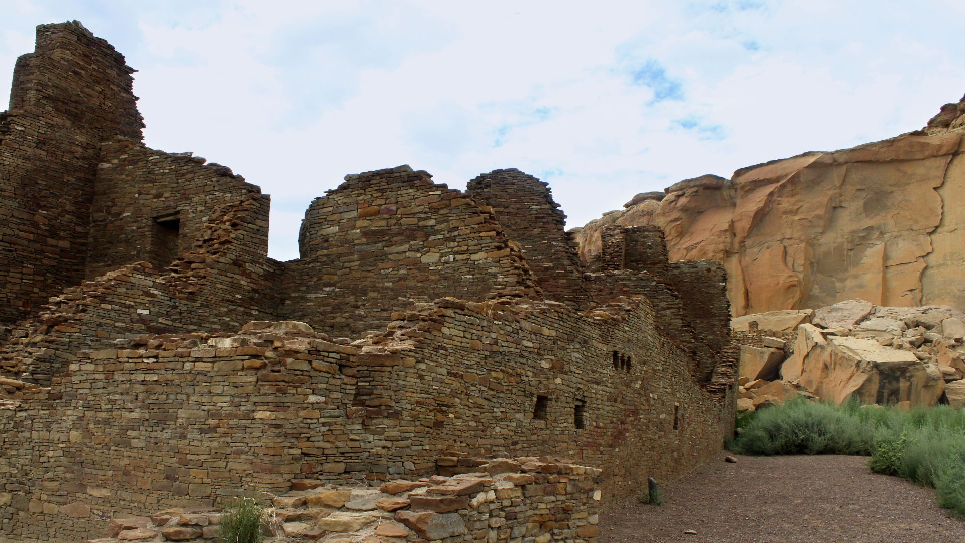 File:PUEBLO BONITO - Chaco Culture National Historical Park, New Mexico, US - panoramio (6).jpg