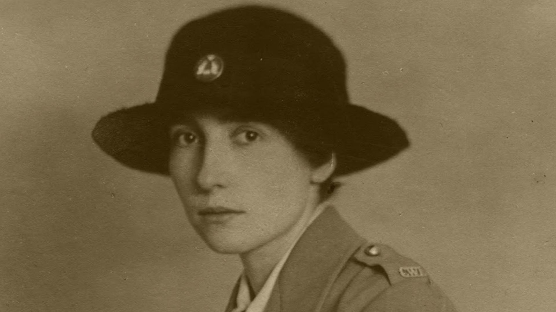 File:Dorothy Garrod at the end of WW II where she served in the Women’s Auxiliary Air Corps ( Late 1940s - Unknown ).jpg