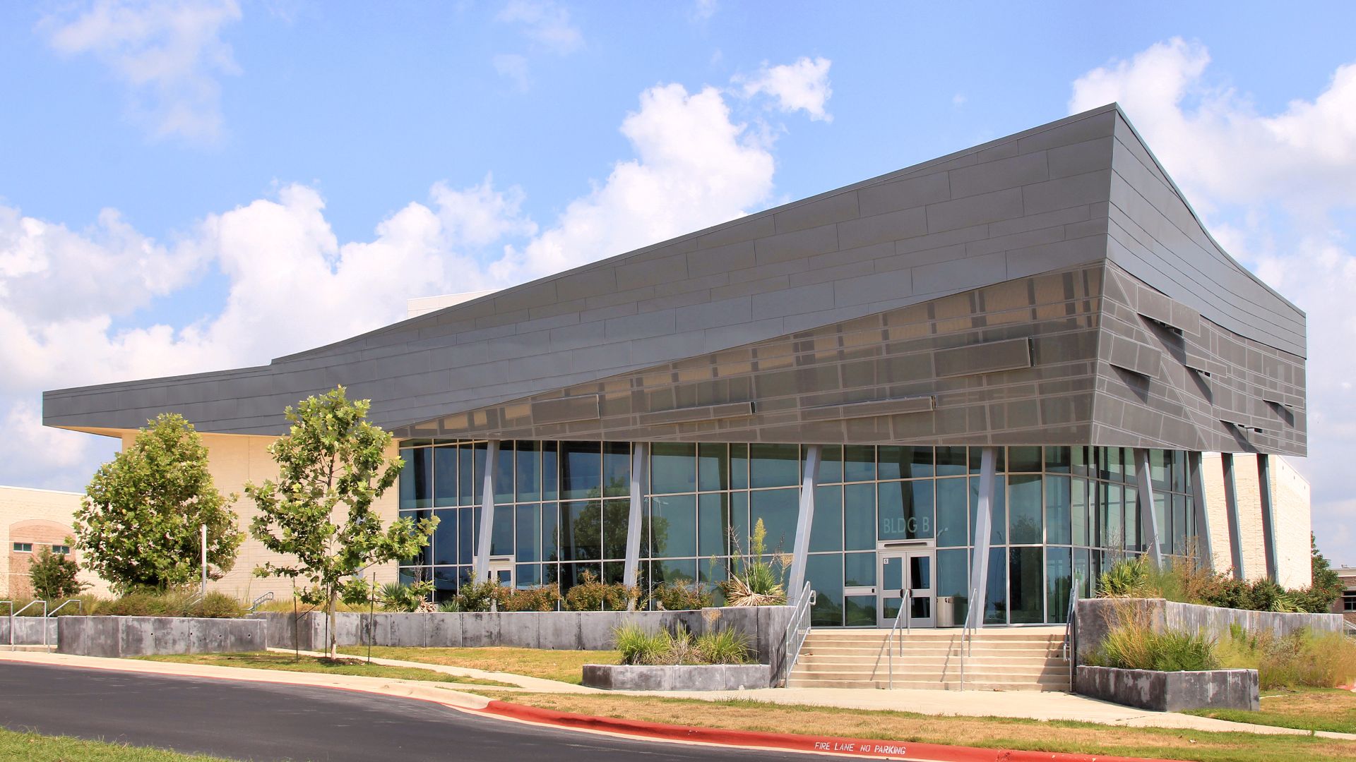 File:Stony Point High School Auditorium Round Rock Texas 2021.jpg