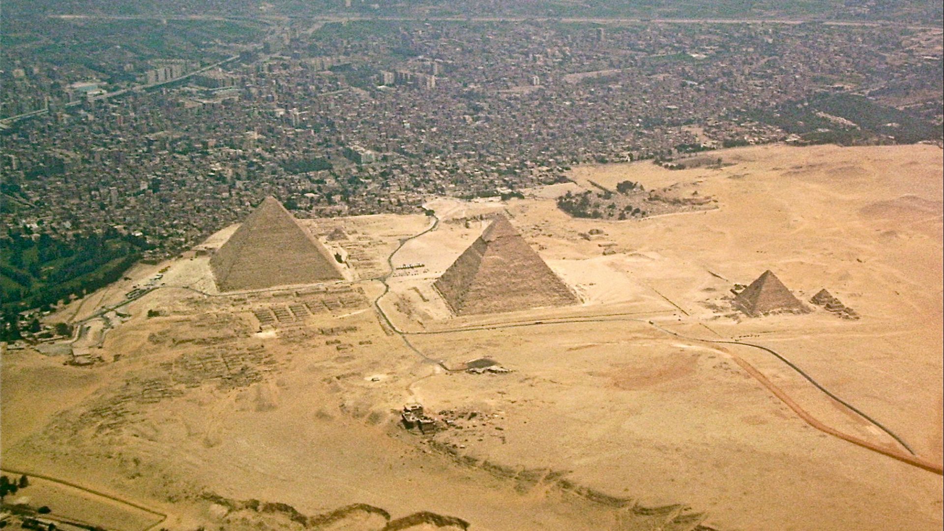File:Giza-pyramids.JPG