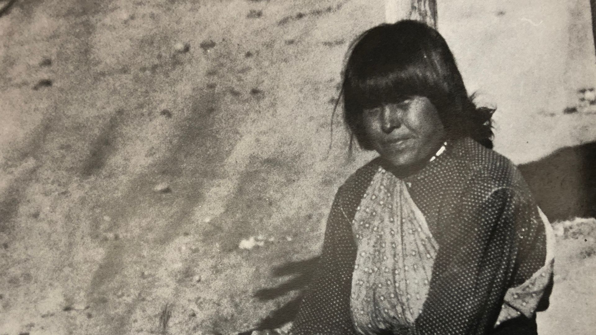 File:Maria Martinez making pottery at her house in 1905.jpg