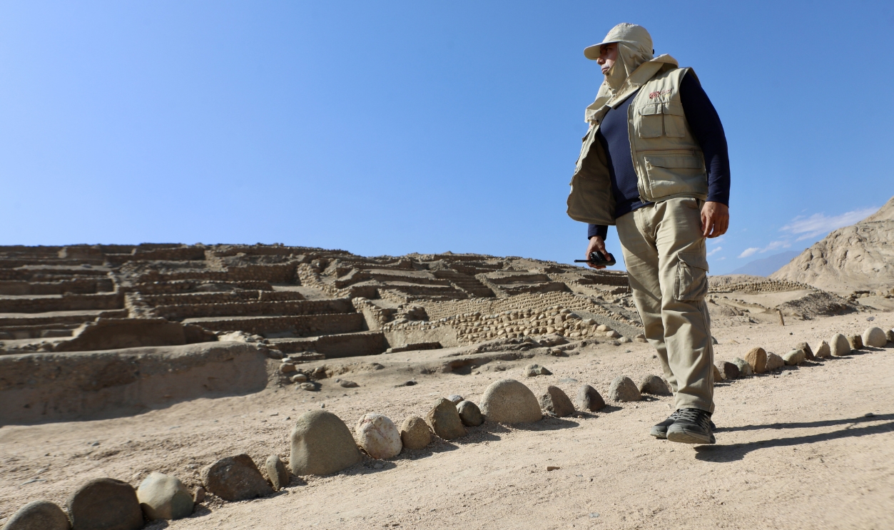 Archaeologists in Penico