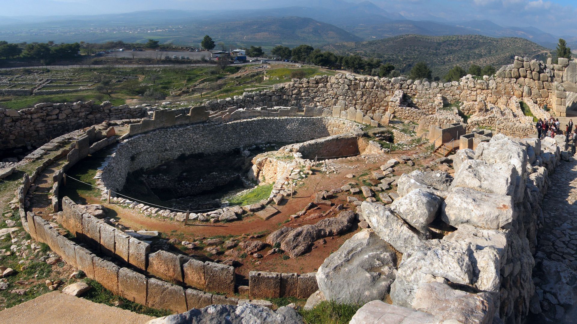 File:Grave-Circle-A-Mycenae.jpg
