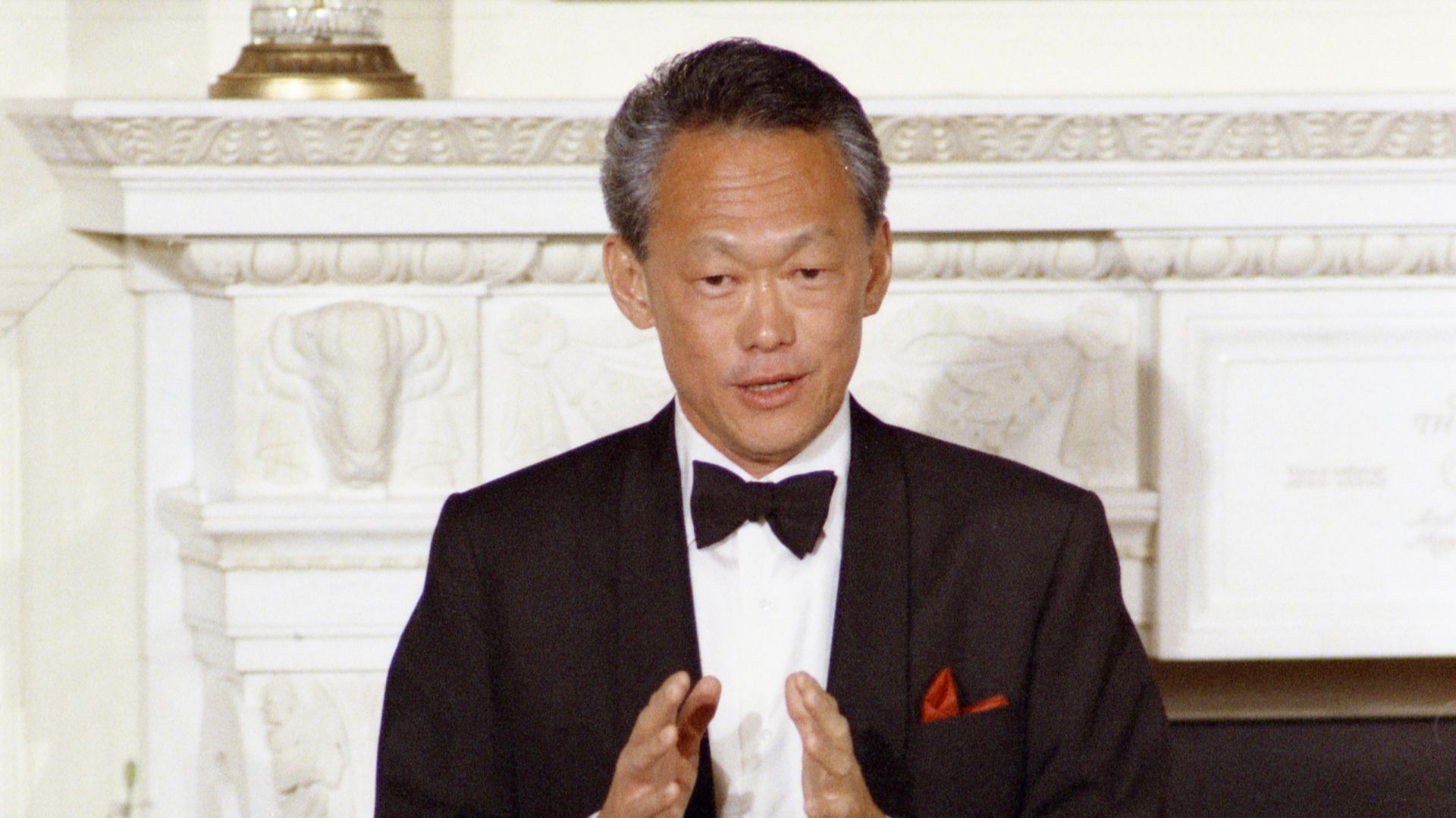 File:Photograph of Prime Minister Lee Kuan Yew of Singapore Making a Toast at a State Dinner Held in His Honor - NARA - 7518577.jpg