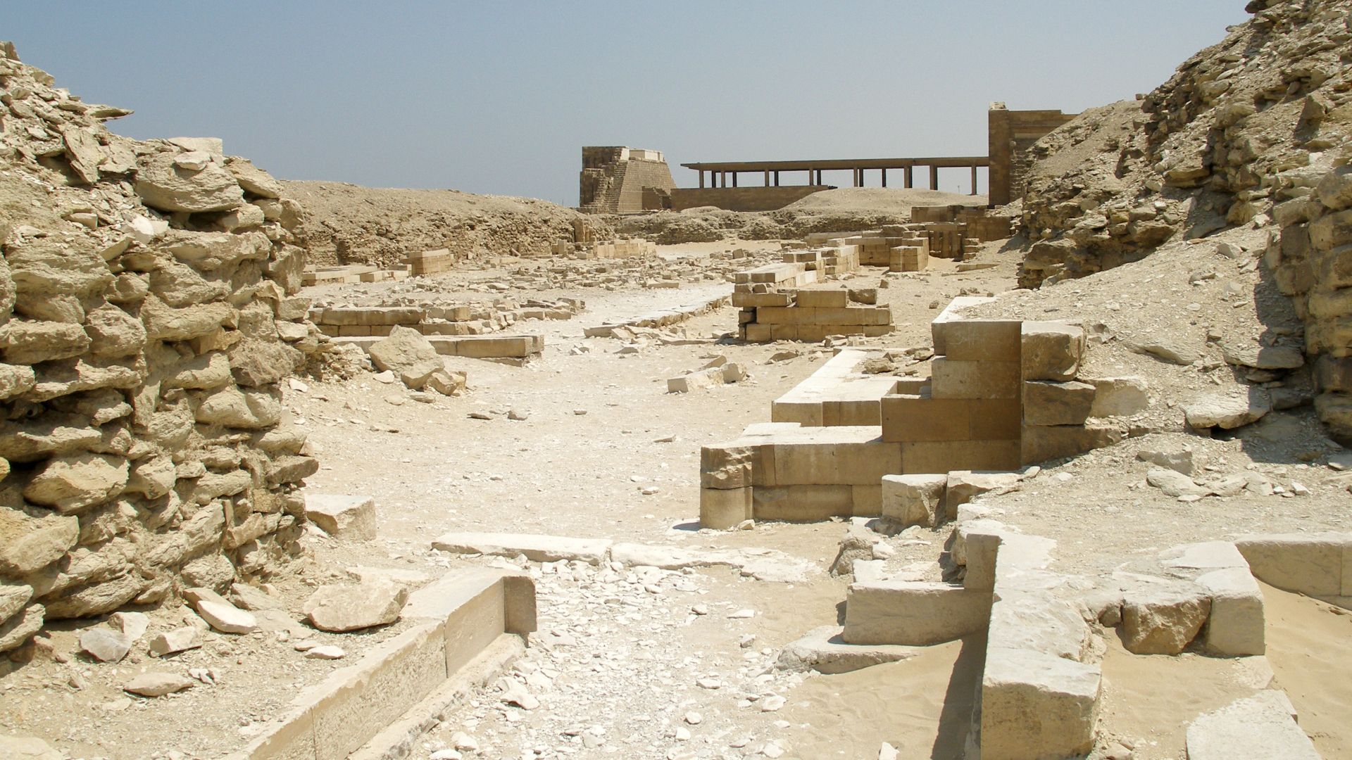 File:Saqqara archaeological complex, Ancient Egypt.jpg