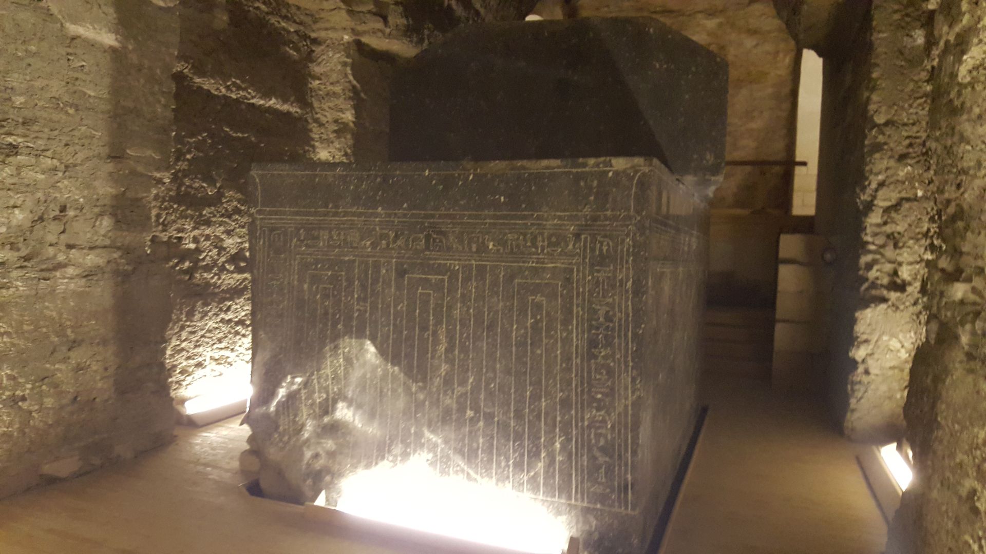 File:By ovedc - Serapeum of Saqqara - 15.jpg