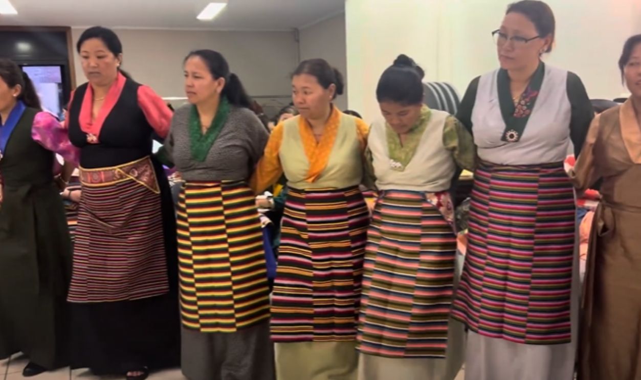 Singing, Dancing, And Yangdzi