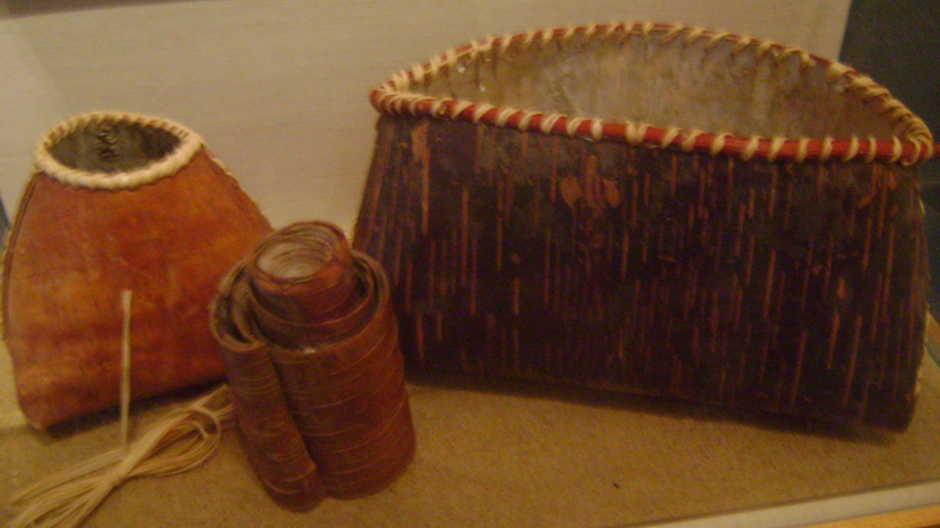 File:Makuk containers.jpg