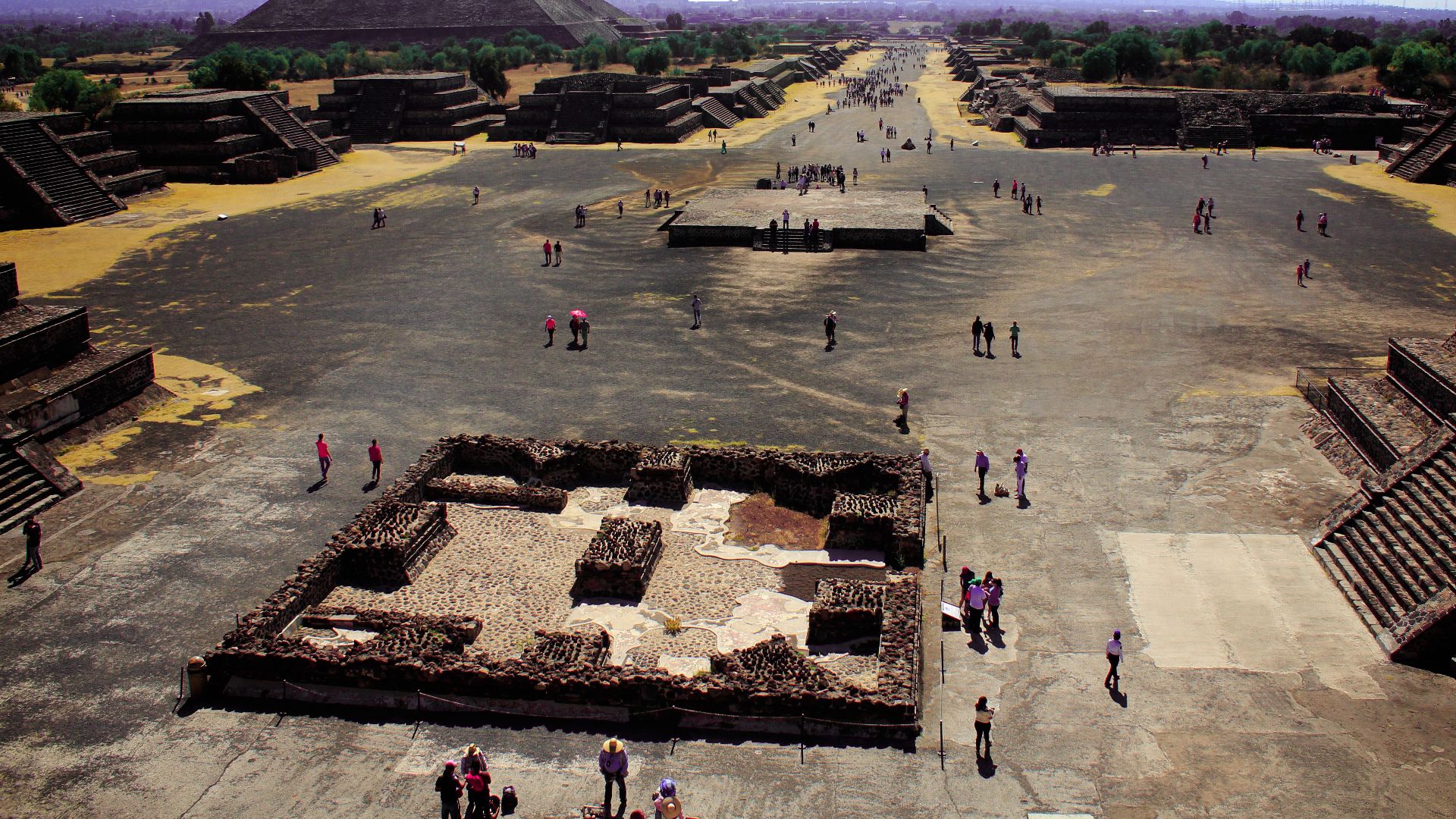 File:Avenue of the Dead at Teotihuacan2.jpg