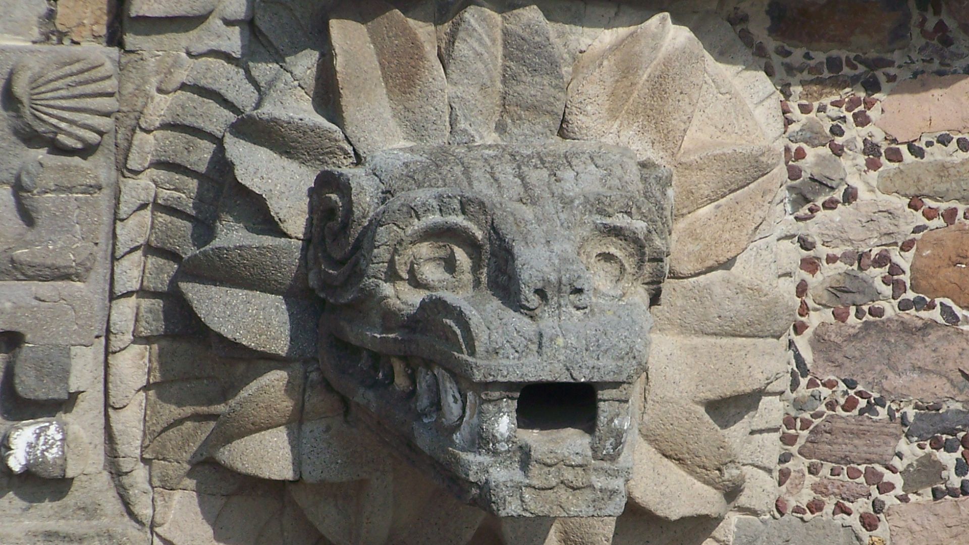File:Teotihuacan Feathered Serpent (Jami Dwyer).jpg