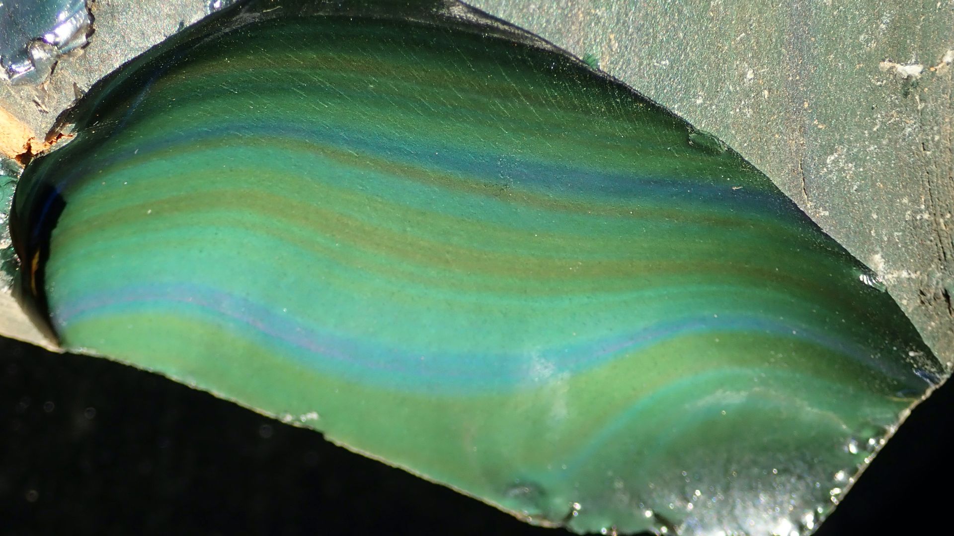 File:Rainbow obsidian (Jalisco State, Mexico) 13.jpg