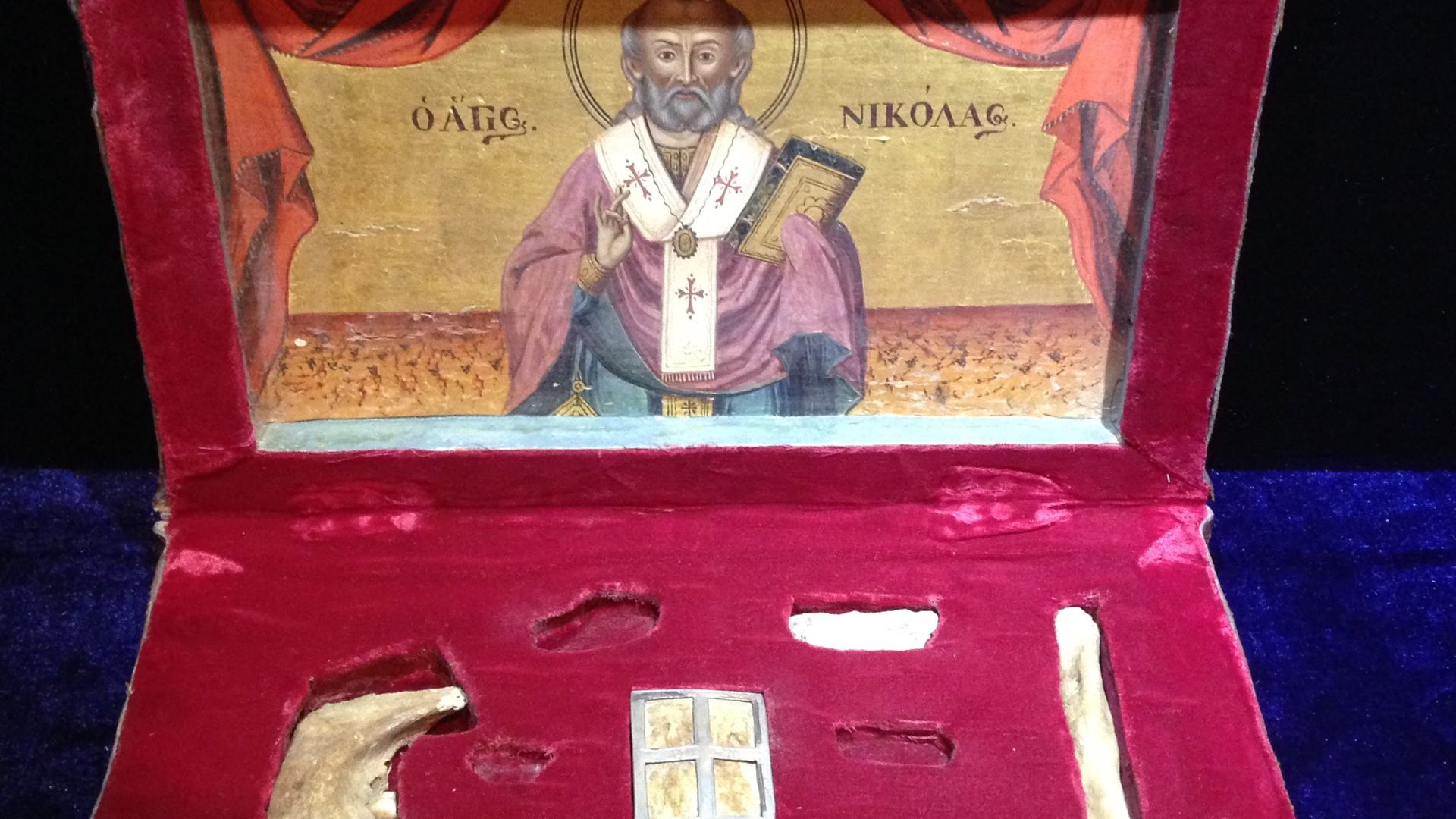 File:St Nicholas Relics.jpg