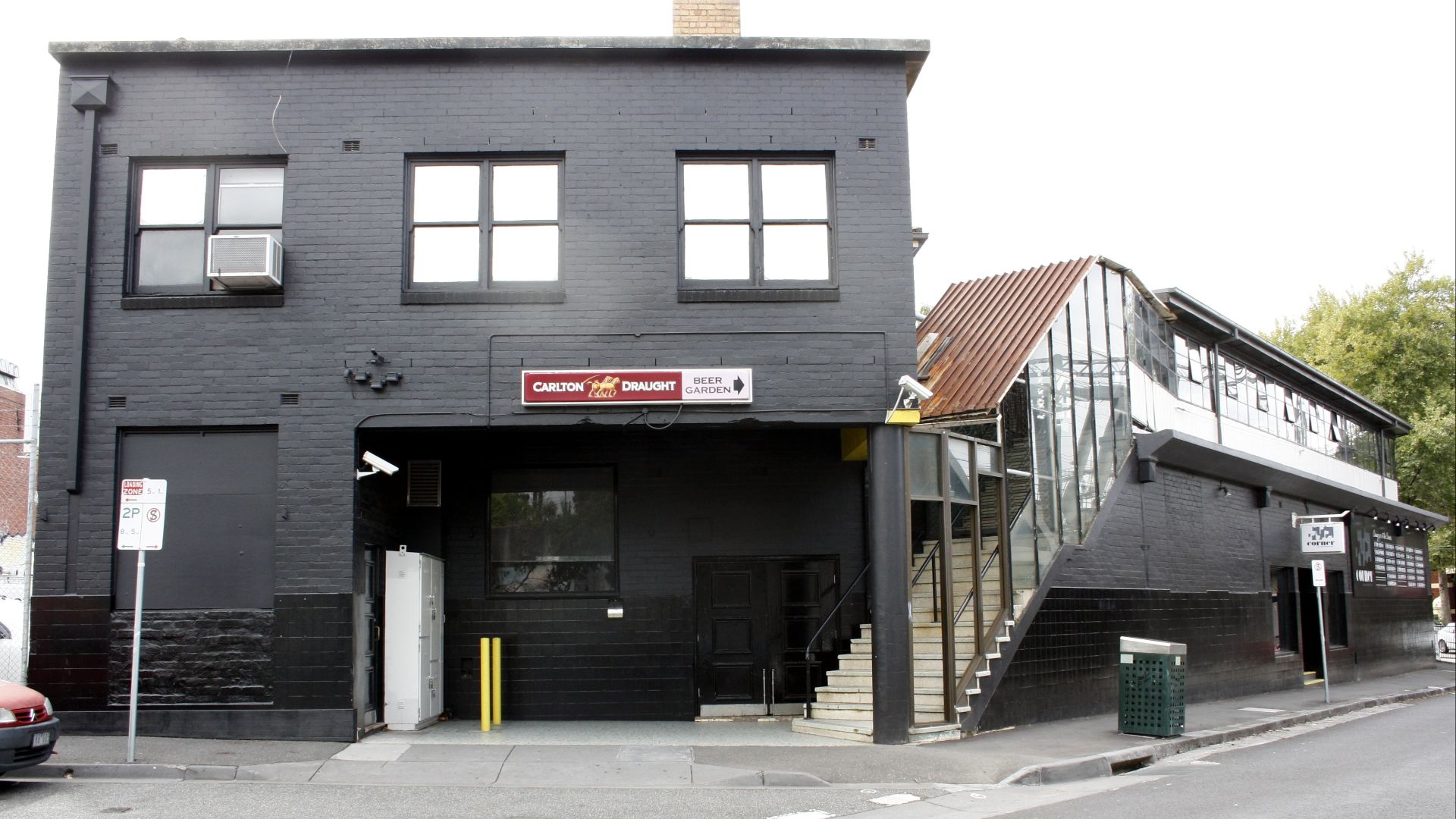 File:Corner Hotel Richmond 1a.jpg