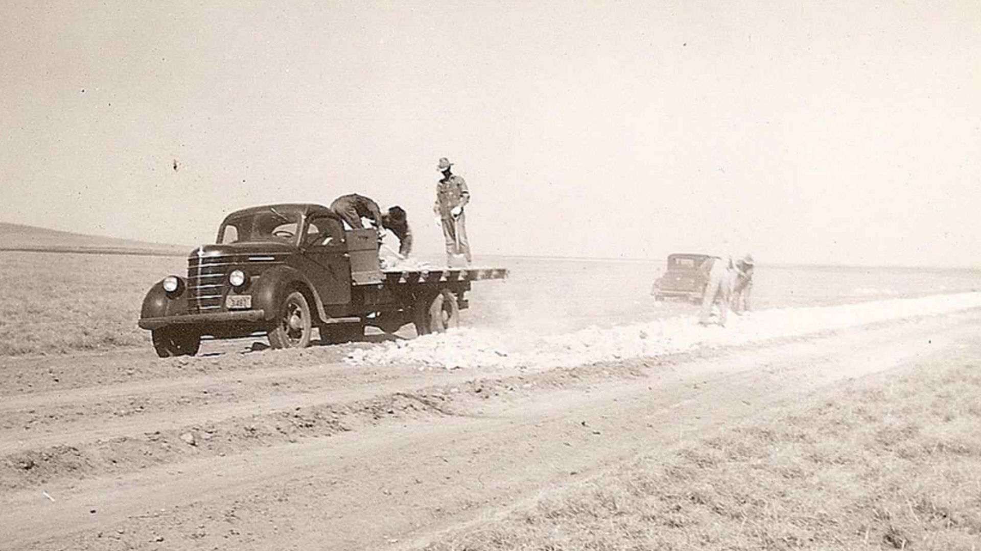 File:Historic image of road construction in early 20th century.jpg
