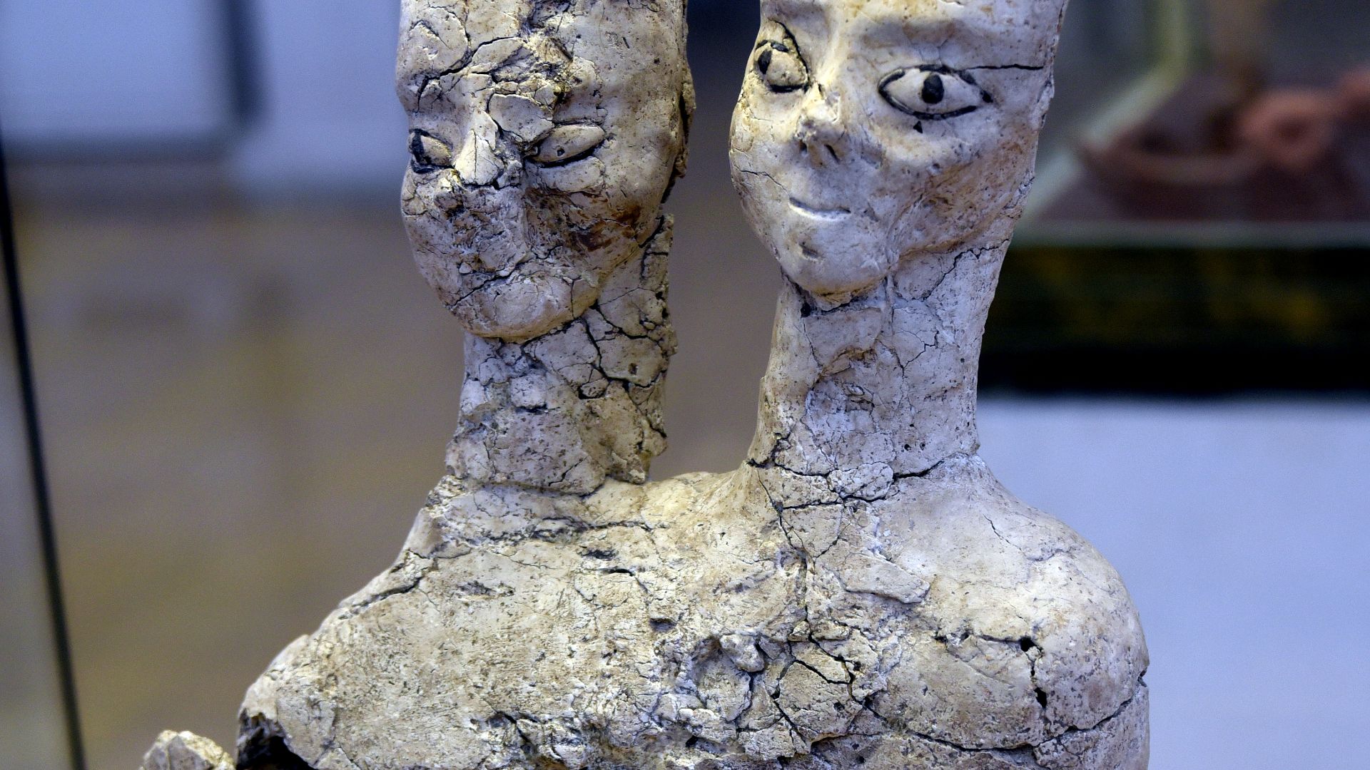 File:Double-headed statue from Ain Ghazal, Amman, Jordan Archaeological Museum.jpg