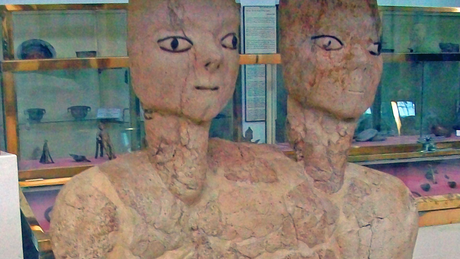 File:Statues of Ain Ghazal at Jordan Archeological Museum.jpg