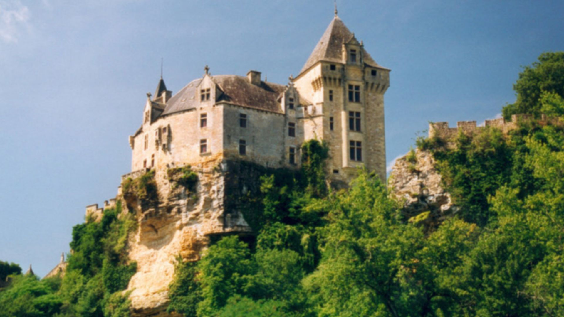 File:Montfort 01.jpg