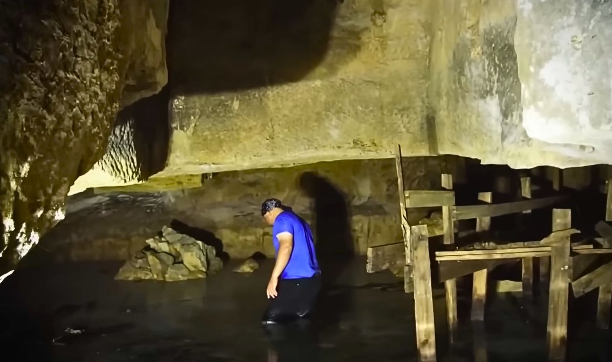 Water Inside Osiris Shaft