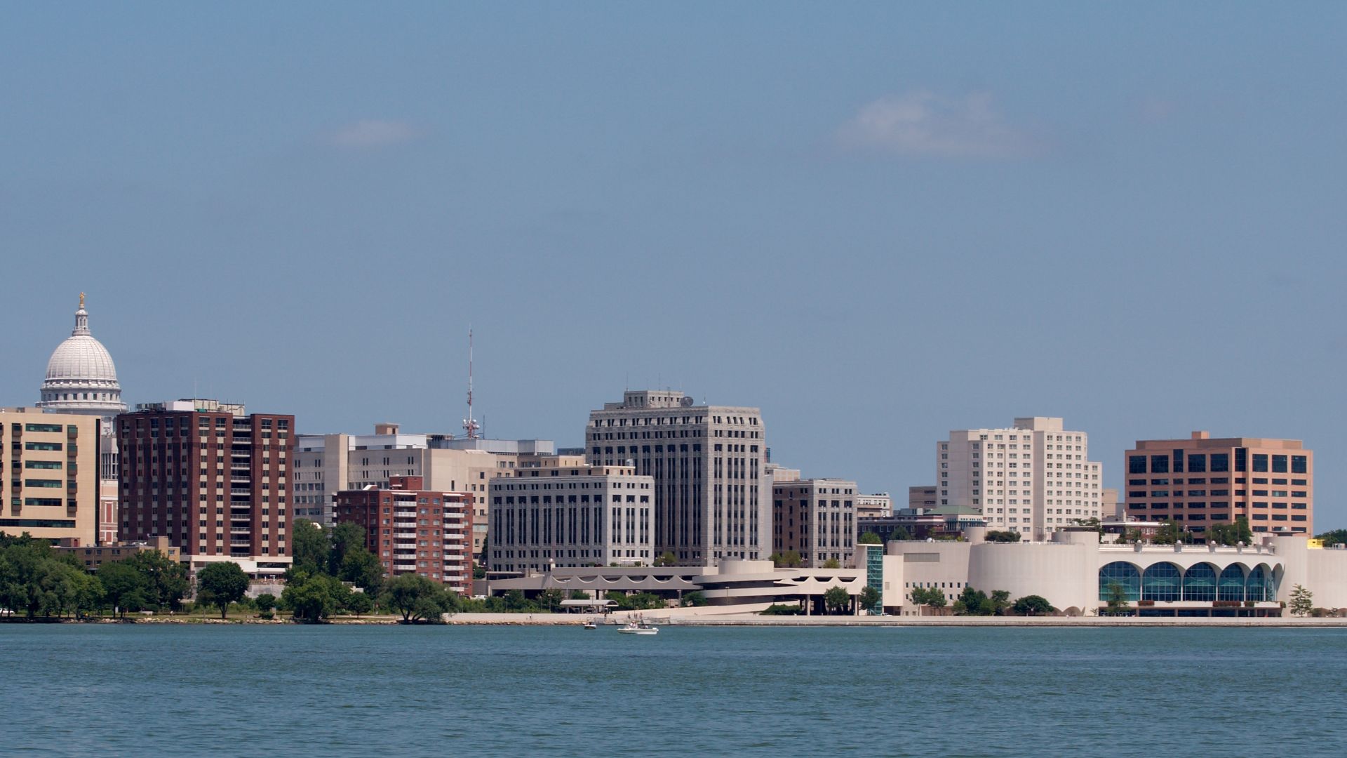 File:Madison, Wisconsin view from Lake Monona.jpg