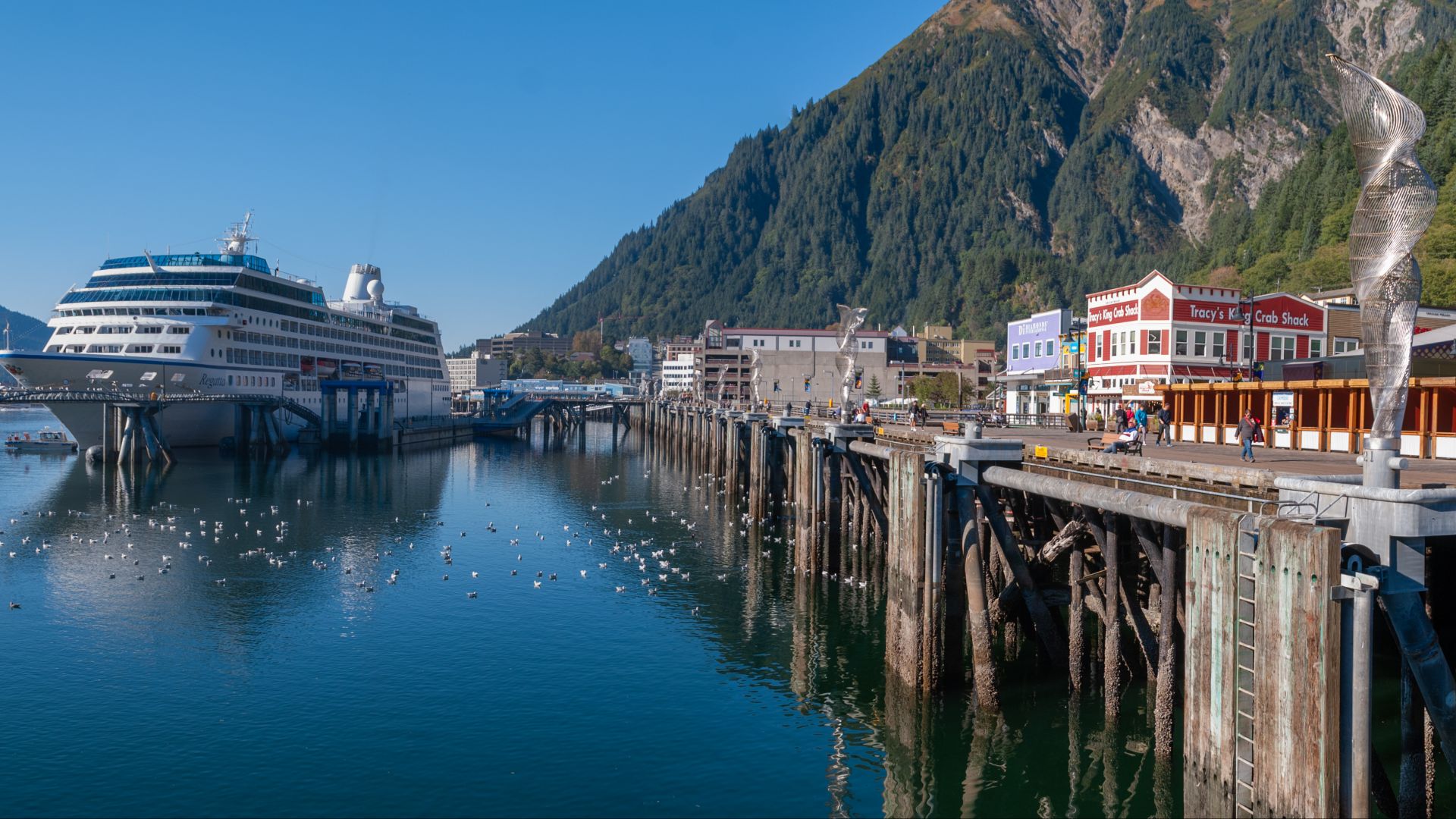 File:2018-09-20 01 Wide view of Juneau, Alaska USA.jpg