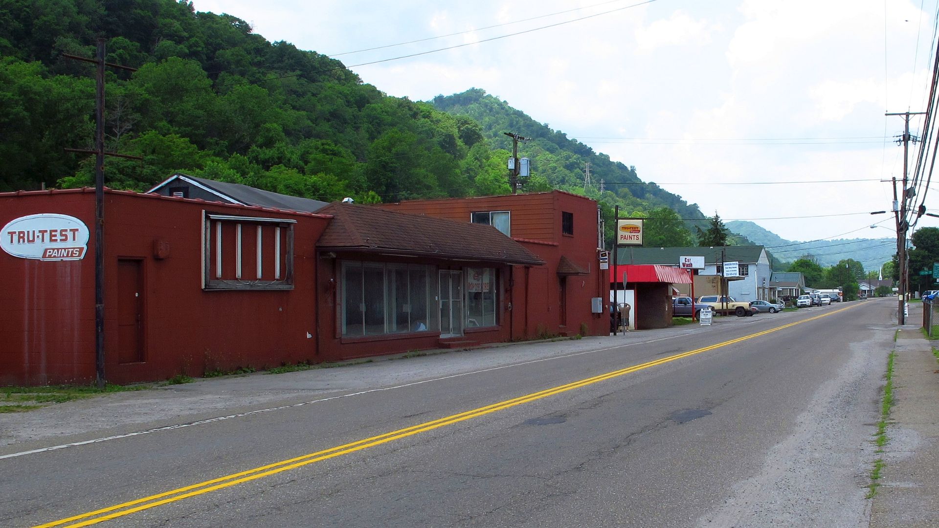 File:Chesapeake, West Virginia.jpg