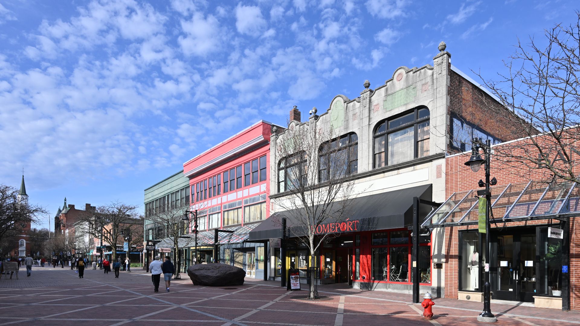 File:Homeport Church St Burlington Vt 2025-04-14 17-03-30.jpg