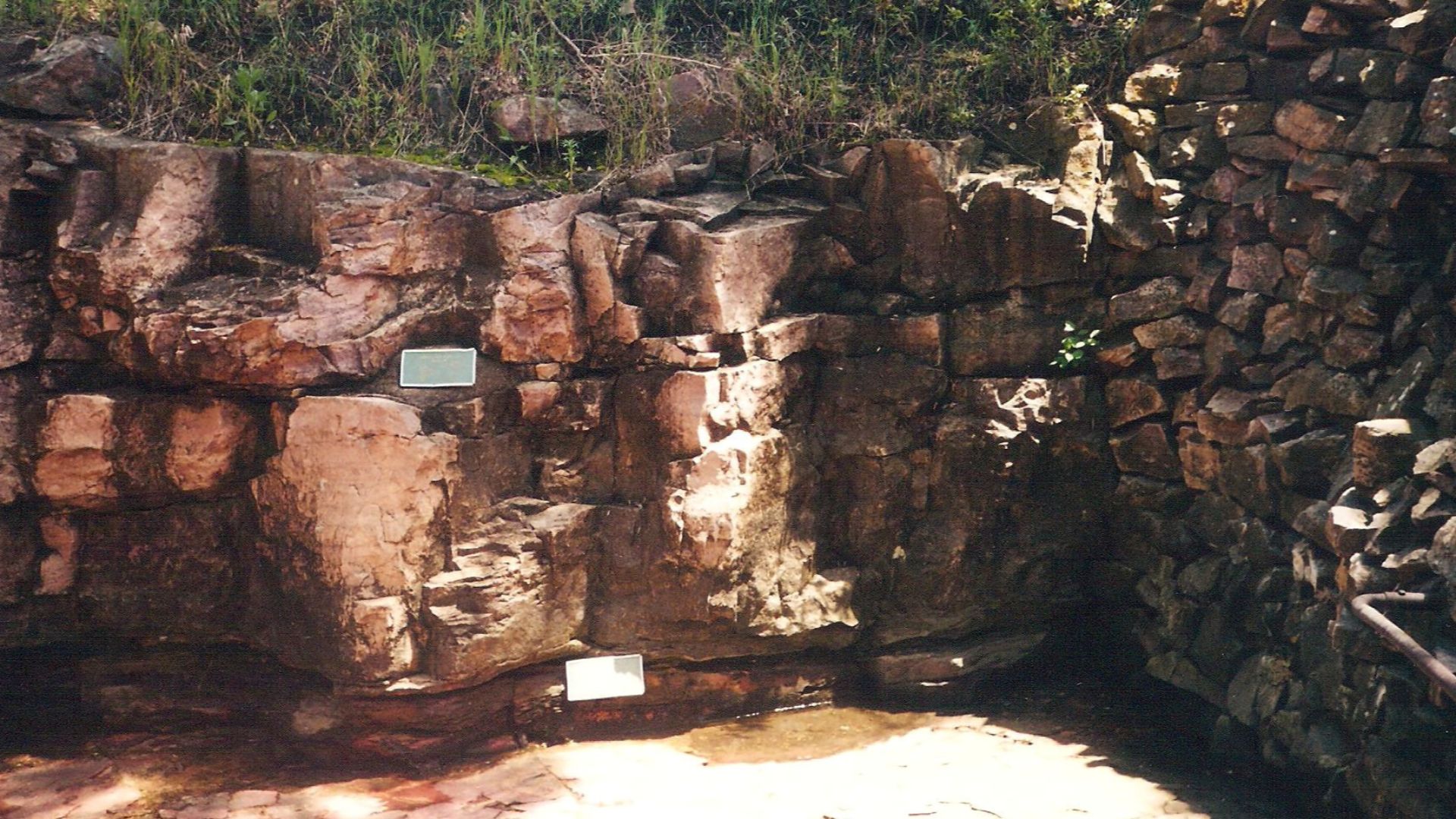 File:Pipestone quarry - 22181441056.jpg