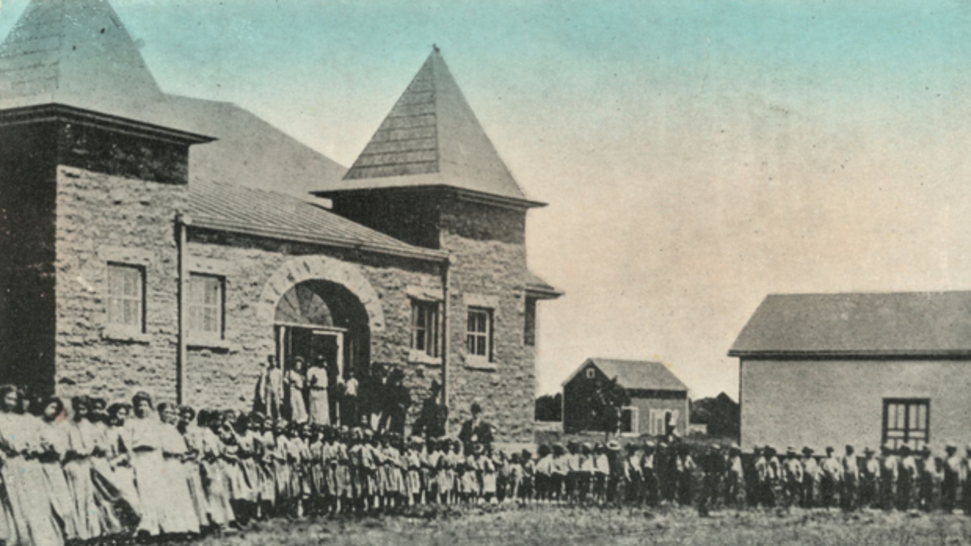 File:Ready for dinner, Indian School, Pipestone, MN.jpg