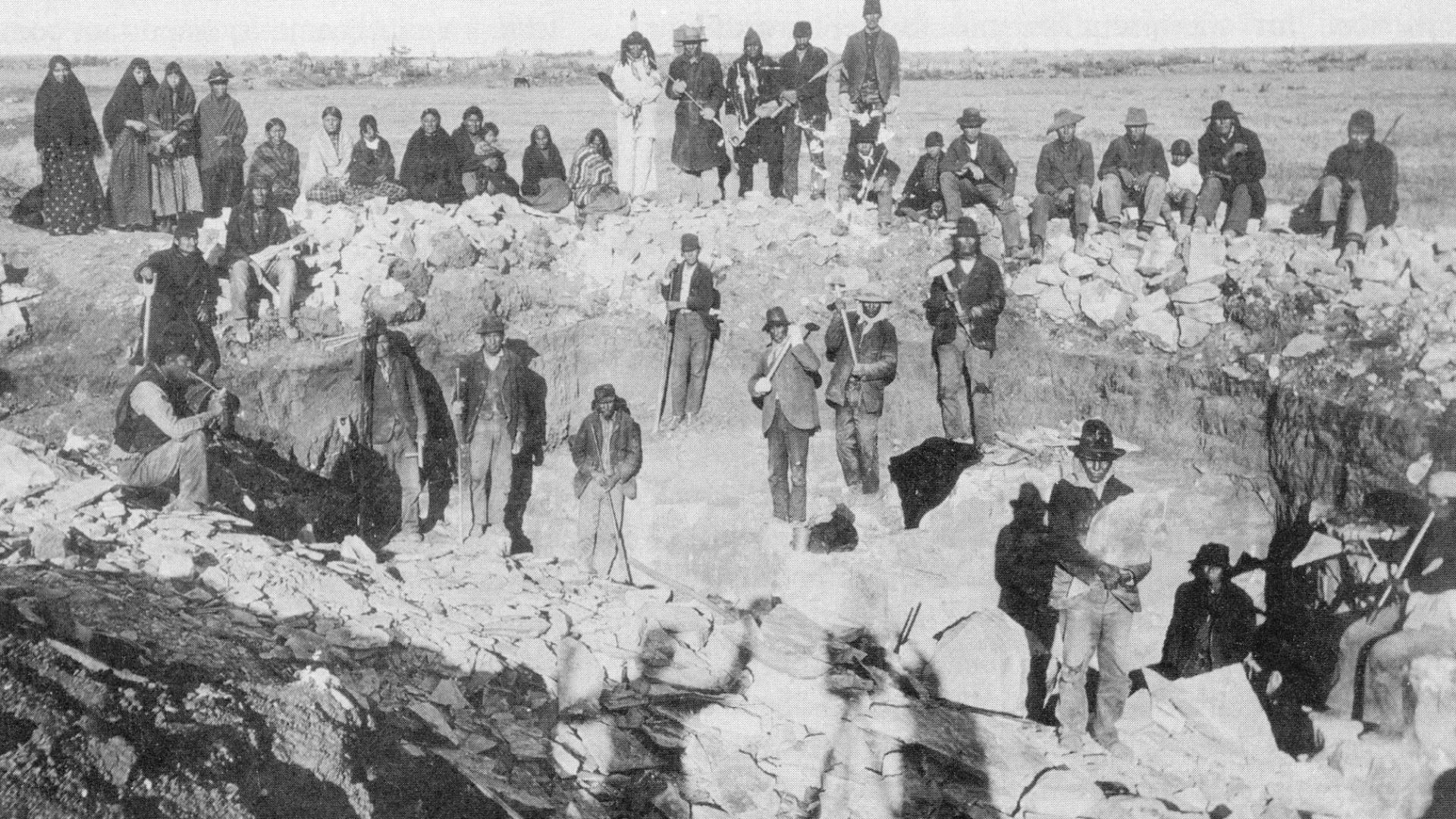 File:Pipestone quarry 1894.png