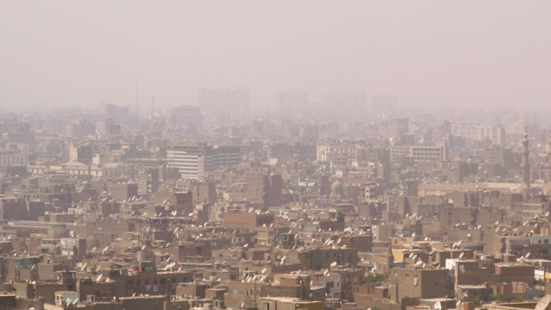 File:Cairo in smog.jpg