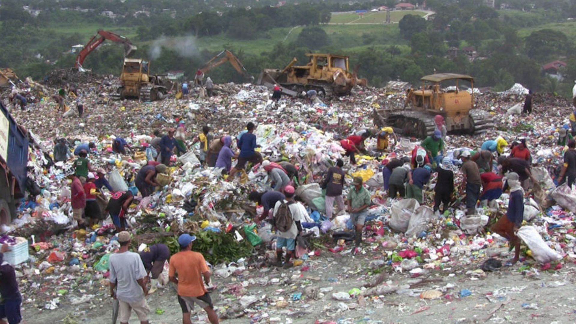 File:Payatas-Dumpsite Manila Philippines02.jpg