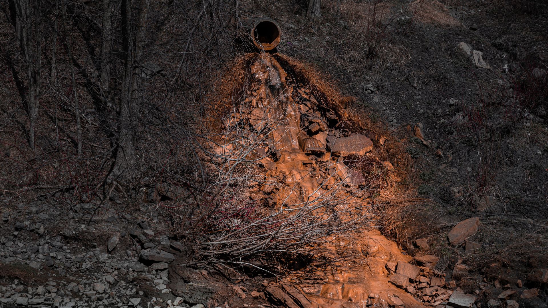 File:Pollution in the Saint-Charles river, Quebec city, Canada.jpg