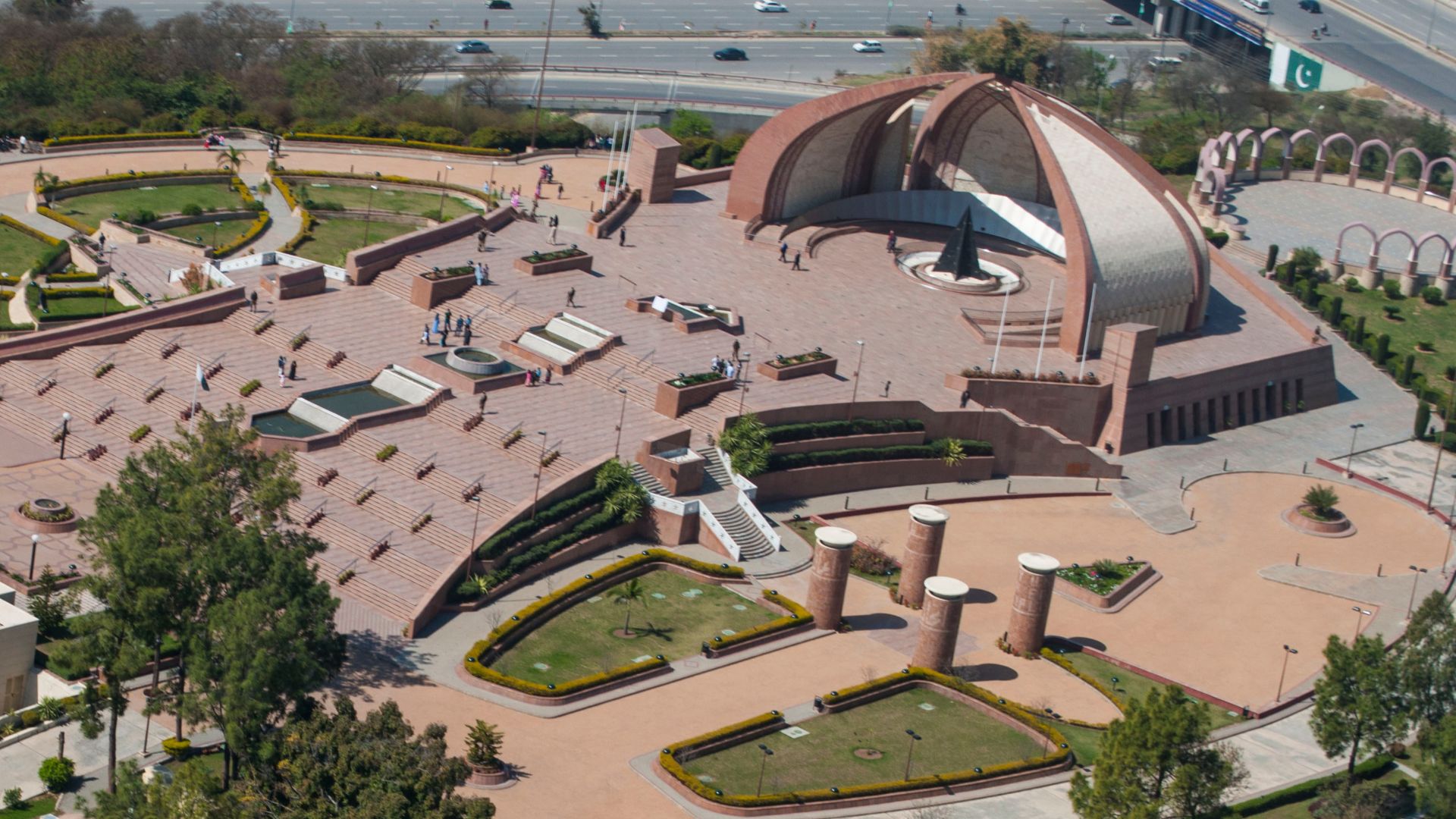 File:An aerial view of Pakistan Monument.jpg
