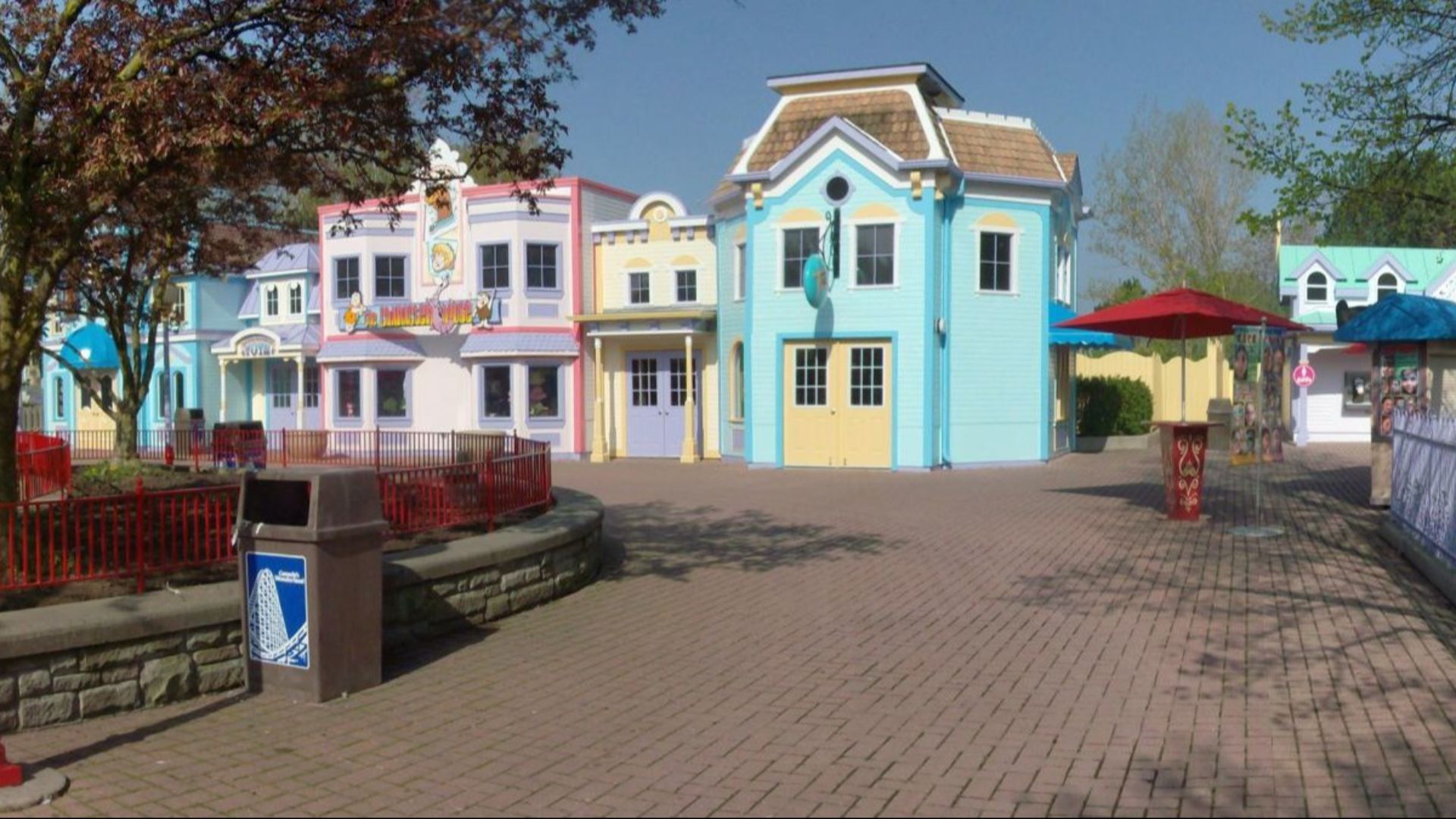 File:Canada's Wonderland panoramic Hanna-Barbera Land (cropped).jpg